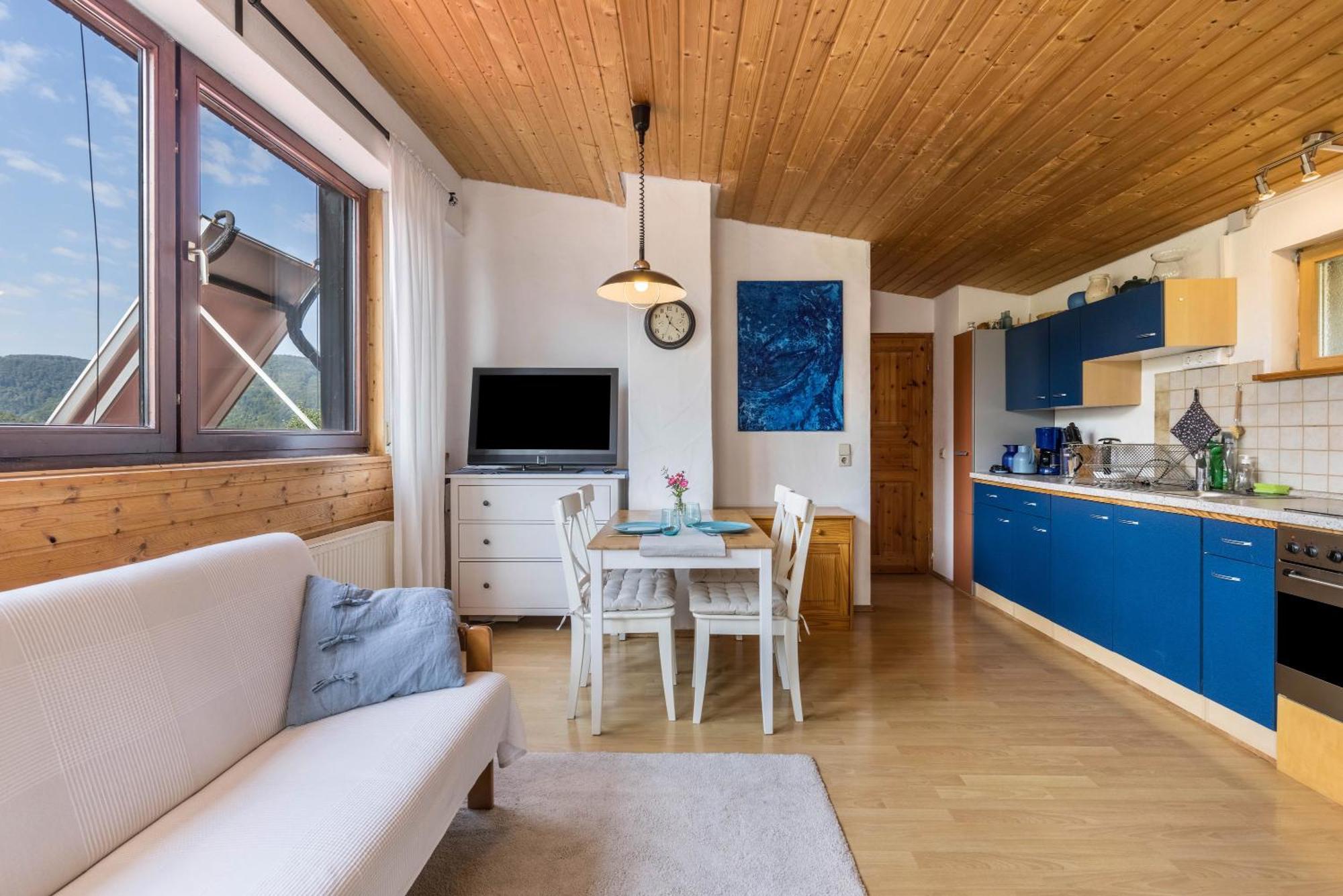 Ferienwohnung Am Samuelstein Bad Urach Eksteriør bilde