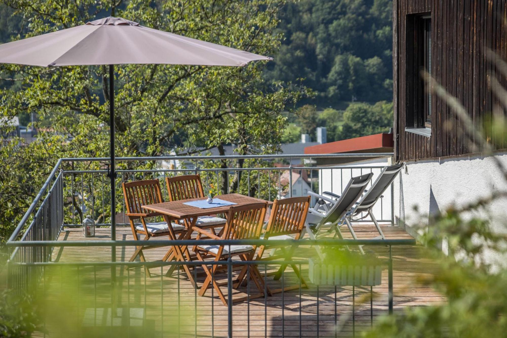 Ferienwohnung Am Samuelstein Bad Urach Eksteriør bilde